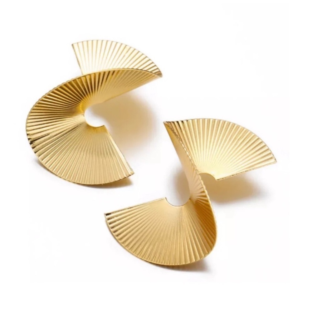 REVOLVE "Flare" - spiral gold statement earrings - Picture 3 of 3